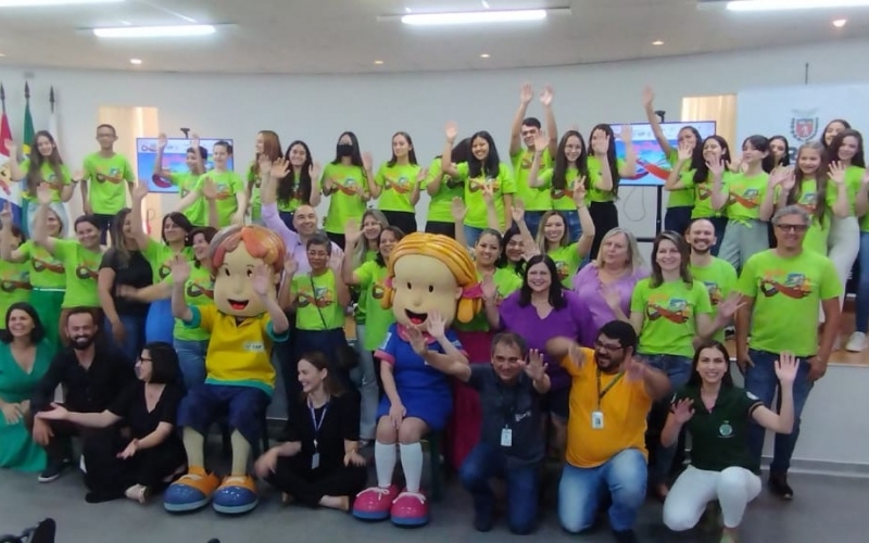 Agrinho premia alunos e professores de Guaporema.