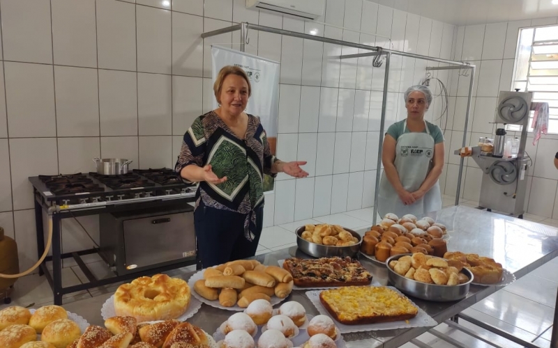 A Prefeitura de Guaporema vem investindo na formação de pessoas para mercado de trabalho, já foram vários os cursos profissionalizantes em diversas áreas.